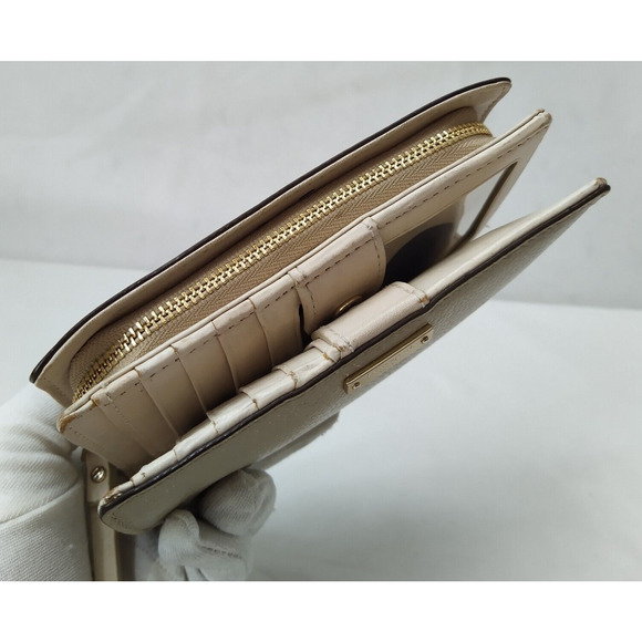 Kate Spade New York Gray Leather Credit Card ID Window Bifold Wallet - Picture 5 of 15